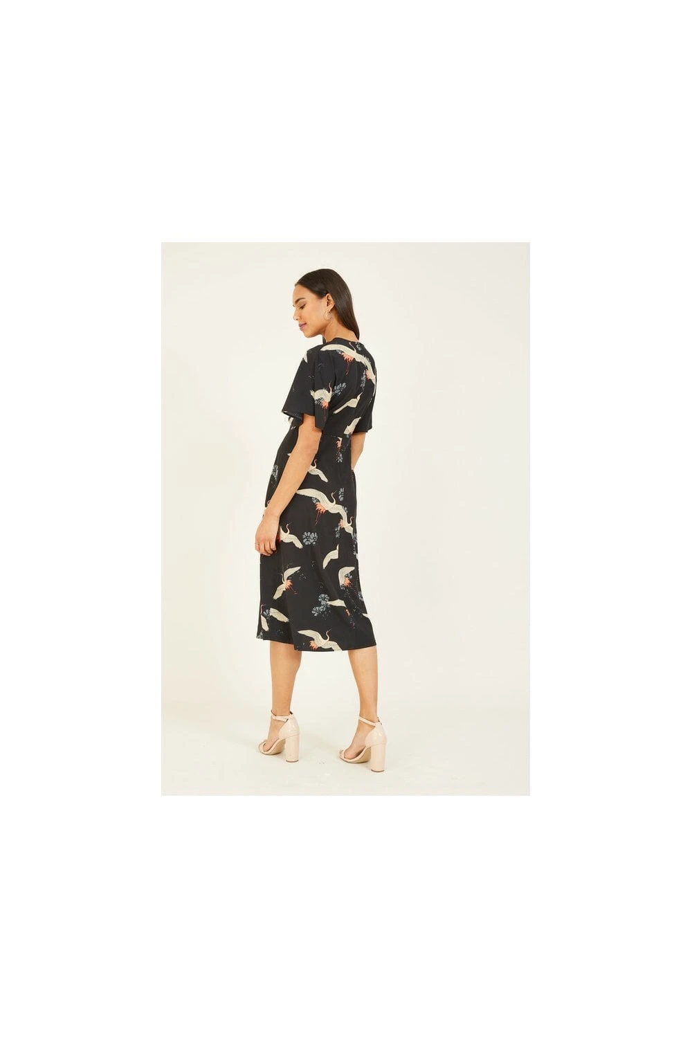 Yumi Black Crane Print Kimono Midi Dress 3 Yumi Black Crane Print Kimono Midi Dress - Image 3