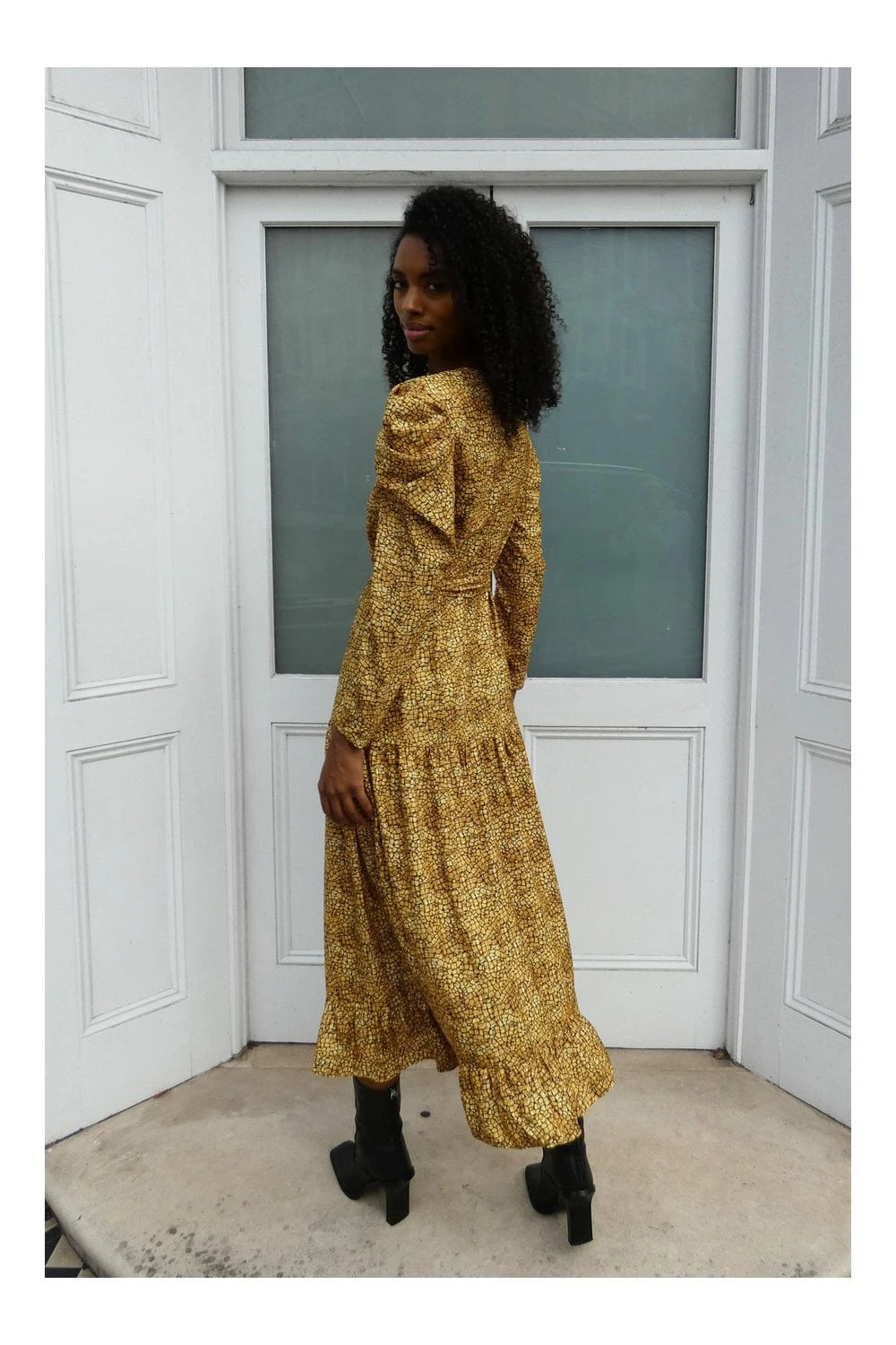 Greta Yellow Print Midi Dress With Puff Sleeve 3 Greta Yellow Print Midi Dress With Puff Sleeve - Image 3