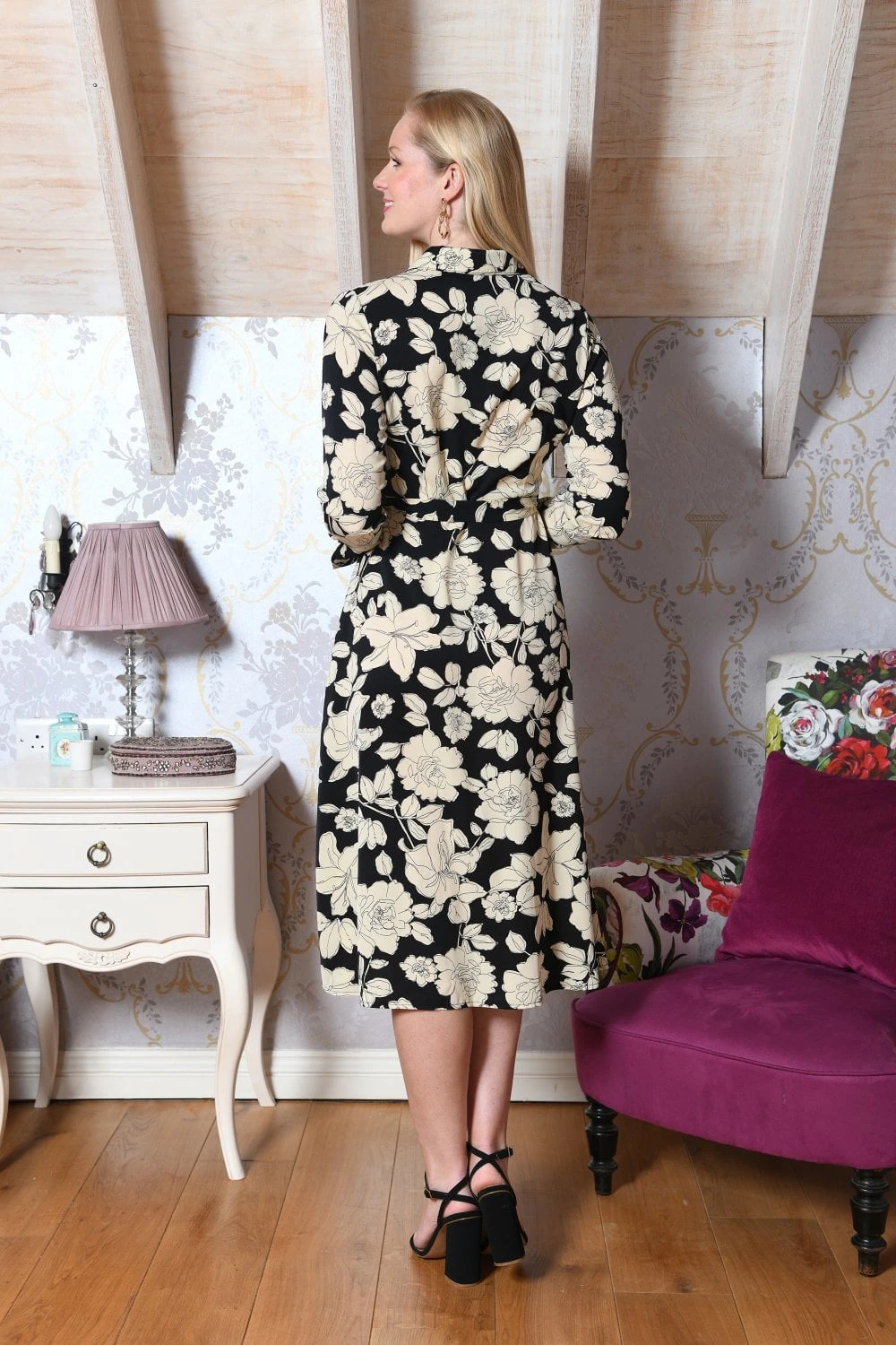 Mela Long Sleeve Pleated Monochrome Midi Dress With High Neck 3 Mela Long Sleeve Pleated Monochrome Midi Dress With High Neck - Image 3