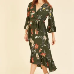 Yumi Green Floral Dip Hem Midi Dress 9 Yumi Green Floral Dip Hem Midi Dress -Cheap My Dreamy Dress Store yumi green floral dip hem midi dress p16334 132233 image